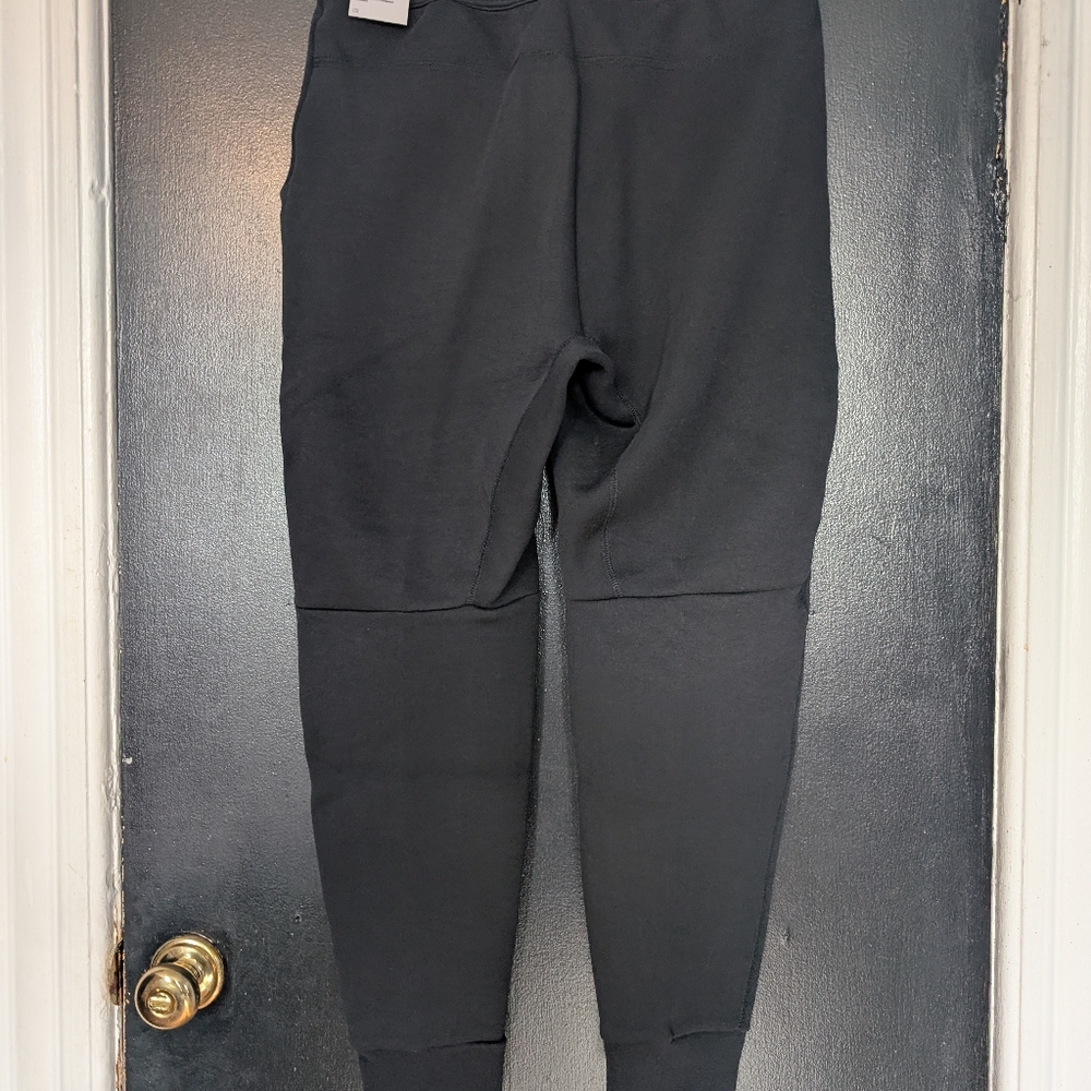 Nike Tech Joggers Sweatpants Nike Joggers Black Men's BNWT - Picture 9 of 16